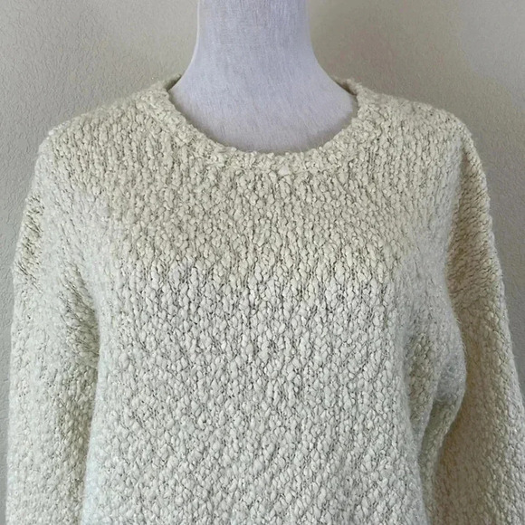 Kaisely ivory popcorn fuzzy long sleeve sweater size small - Picture 2 of 7